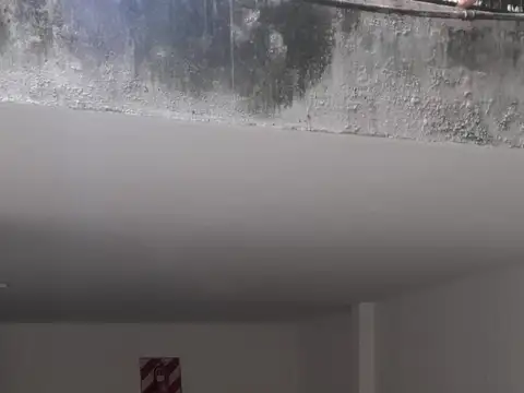 COCHERA CUBIERTA EXCELENTE ZONA