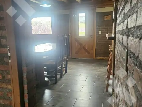 Casa 3 ambientes con 2 baños