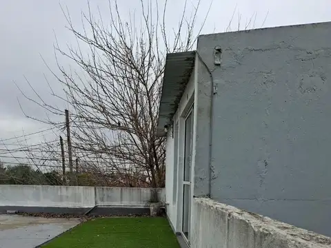 Depto Tipo Casa en Alquiler de 3 ambientes