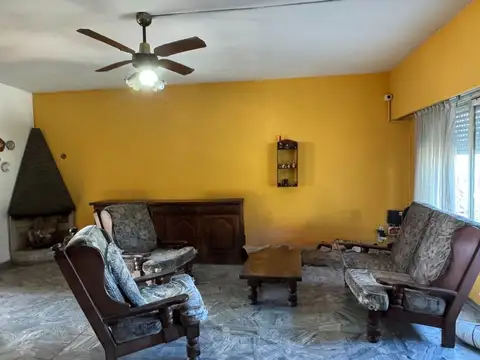 Depto Tipo Casa en Venta de 4 ambientes
