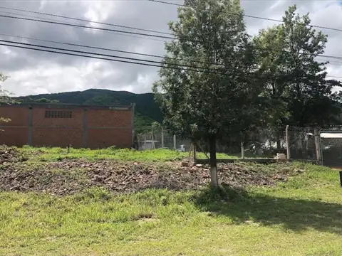 GALPON EN ALQUILER  PARQUE INDUSTRIAL 700 M2