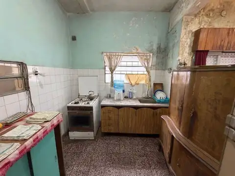 Casa en Venta con 3 cocheras