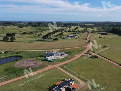 Terreno en Venta en Manantiales, USD 250.000