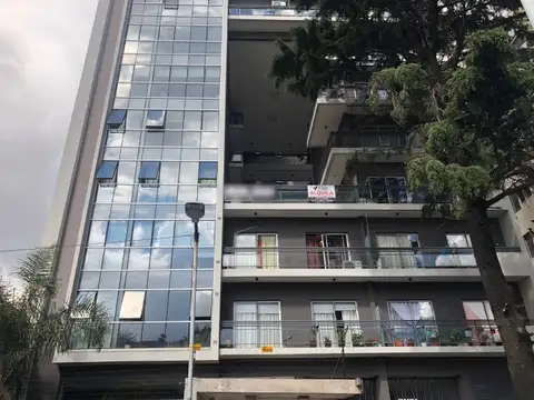 "Oportunidad: Venta Departamento 3 Ambientes en Bernal Centro"