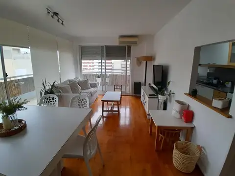 Alsina 1200, Piso 5°
