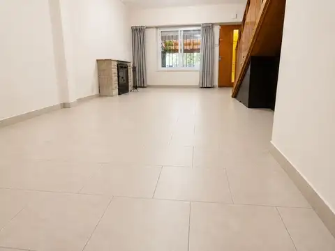 Casa 4 ambientes con 1 baño