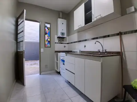 Depto Tipo Casa en Alquiler en Villa Saenz Peña, $ 900.000