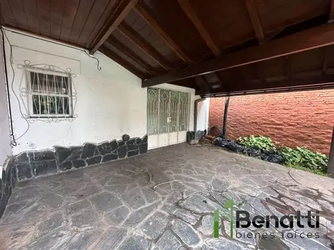 Casa 4 ambientes con 1 baño