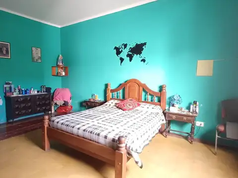 Depto Tipo Casa 10 ambientes con 2 baños