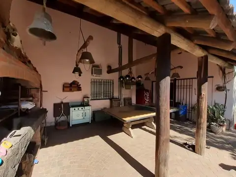 CASA EN VENTA  4 AMBIENTES PASO DEL REY