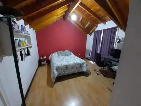 CASA EN VENTA  4 AMBIENTES PASO DEL REY