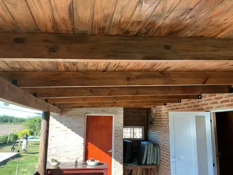 CASA EN VENTA FINCA DEL RIO LUGAR SOÑADO. SE VENDE TOTALMENTE EQUIPADA,CAYASTA SANTA FE