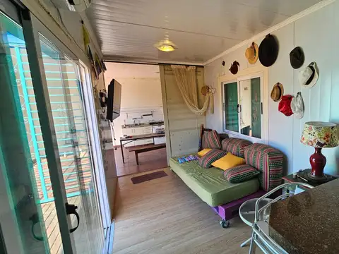 Casa 3 ambientes con 2 baños