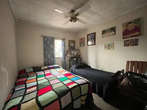 Casa en Alquiler con 1 cochera