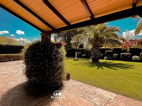 Casa 4 ambientes con 4 baños