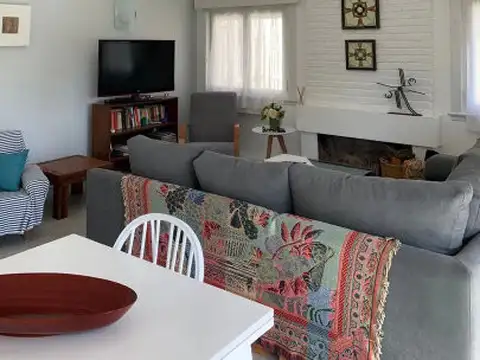 Casa En Venta 8 Ambientes En Zona 5 Miramar