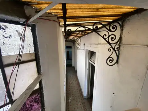Depto Tipo Casa 10 ambientes con 2 baños