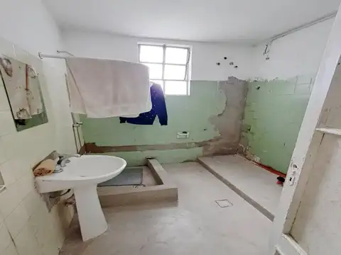 Depto Tipo Casa 10 ambientes con 2 baños