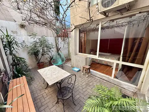 PH  de dos ambientes en planta baja con patio propio. Vera y Humboldt