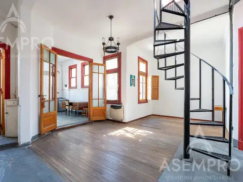 Depto Tipo Casa en Venta 100 años