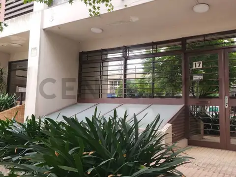 Calle 47 entre 2 y 3 300, Piso 0