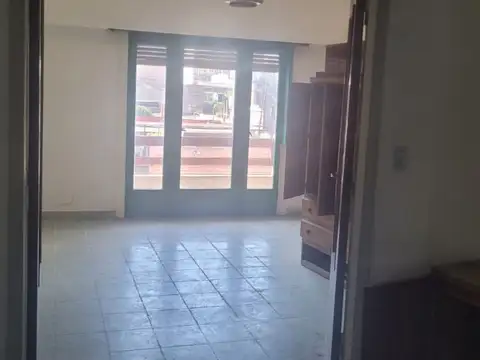 Depto Tipo Casa en Alquiler 50 años