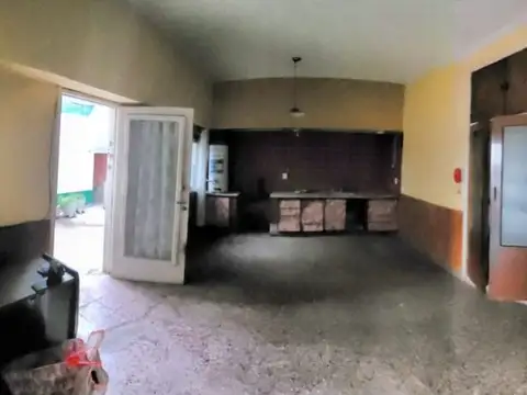 Depto Tipo Casa en Alquiler de 4 ambientes