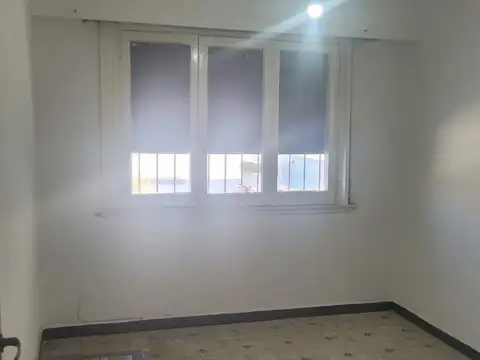 Depto Tipo Casa 4 ambientes con 1 baño