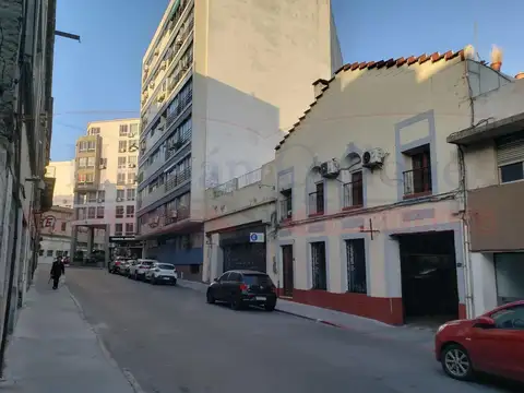 EXCELENTE LOTE DE 340 M² EN PLENO CENTRO DE MONTEVIDEO