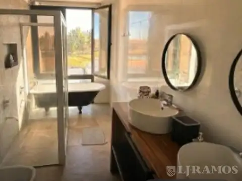 Casa en Alquiler de 3 dormitorios