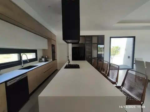 Casa en Venta en Costa Esmeralda, USD 645.000
