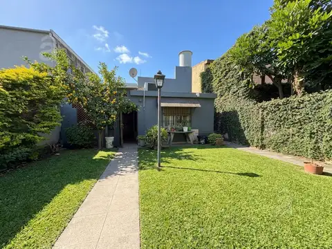 Casa en Venta en Jose León Suarez - 2 dormitorios - Lote 247 m2