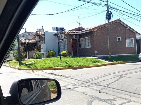 DUPLEX CON EXCELENTE UBICACION