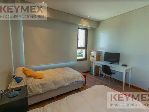 CASA VENTA EL GOLF NORDELTA 5 DORMITORIOS EN SUITE GALERIA PILETA  AL  GOLF apto crédito