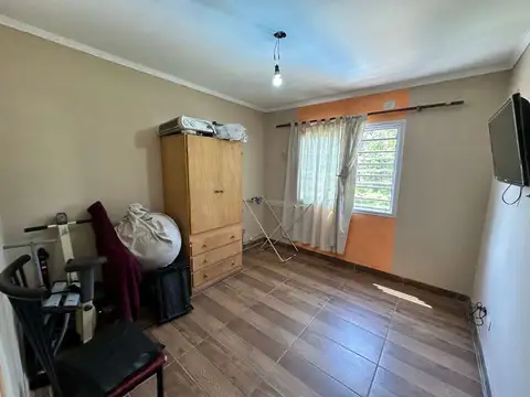 VENTA CASA 4 AMB PILETA, 2 COCHERAS, PASO DEL REY