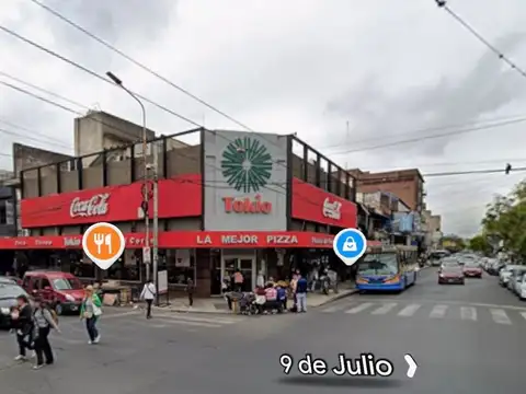 SALON COMERCIAL / LOCAL 450 m2 - EPICENTRO DE MORON