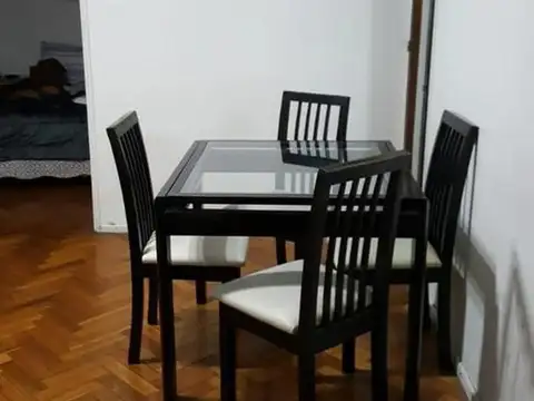Guido 1800, Piso 4