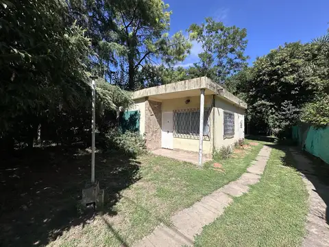 Casa a Reciclar en Garita 13 - Funes