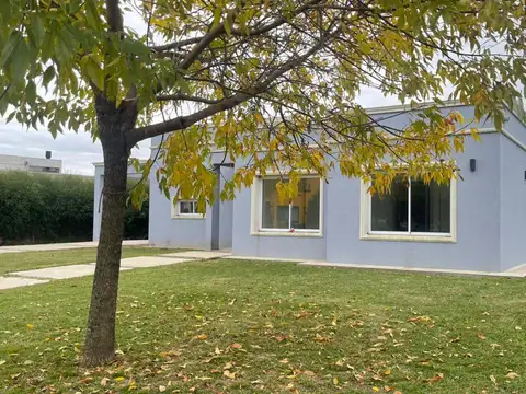 Casa en venta San Sebastián Area 1