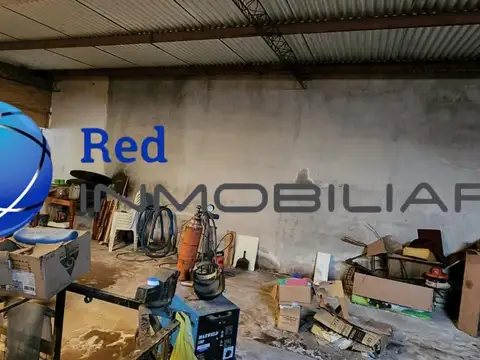 Galpon con terreno, Av Fiorotto