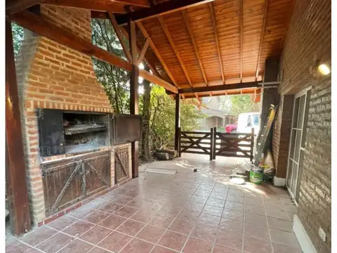 ALQUILER CASA ECHEVERRIA DEL LAGO