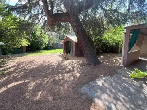 Venta Casa 4 amb en lote 597mt  Capilla del Señor