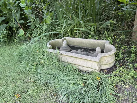 Casa 8 ambientes con 5 baños