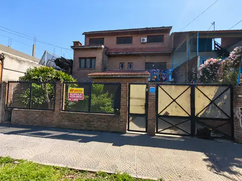 PH EN ALQUILER – 3 AMBIENTES EN PLANTA BAJA AL FRENTE – SIN EXPENSAS – SARANDÍ