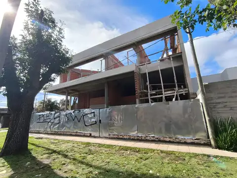 Pellegrini y 14b