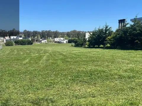 Terreno en Barrancas de San Benito Country Club