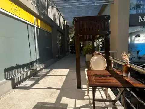 Local en Venta 15 años