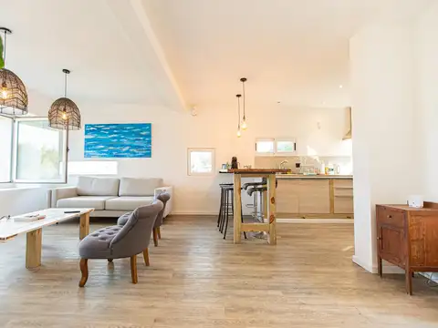 Casa en Alquiler Temporal con 1 cochera