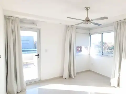 Casa en Alquiler al Este