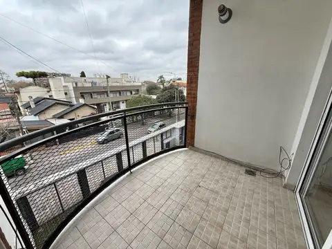 Departamento en Alquiler en Castelar Sur, $ 700.000